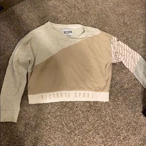 Victoria Sport Sweater